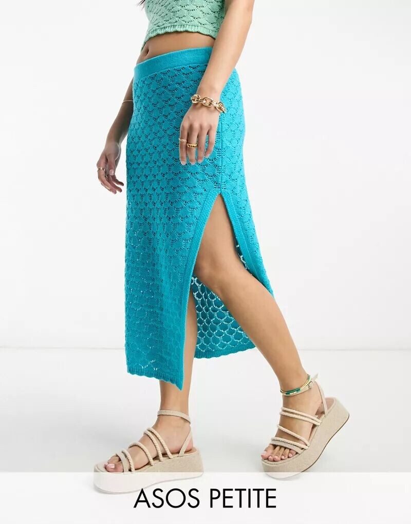 

Синяя юбка миди крючком с волнистой отделкой ASOS DESIGN Petite