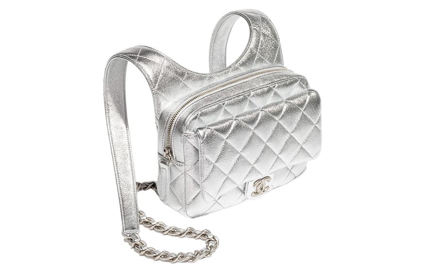 CHANEL Серебряный рюкзак из металлизированной кожи ягнёнка — фото 2