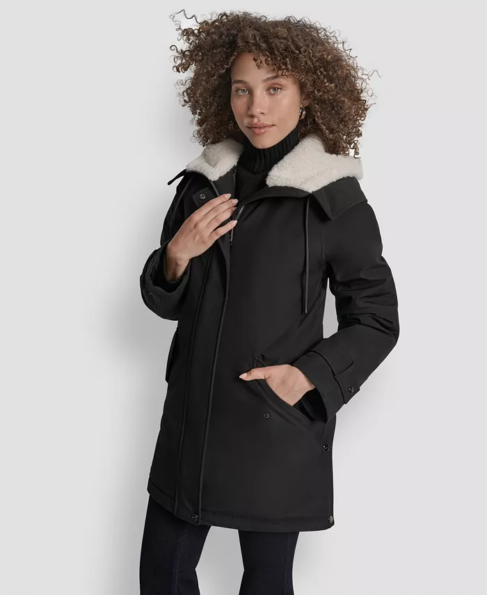 

Женское пальто Softshell с капюшоном и подкладкой из искусственного меха DKNY, черный