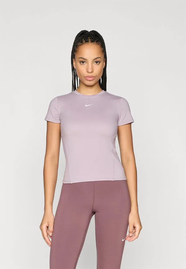 

Одна спортивная футболка Nike Performance, Light Violet Ore/White, Белый, Одна спортивная футболка Nike Performance, Light Violet Ore/White