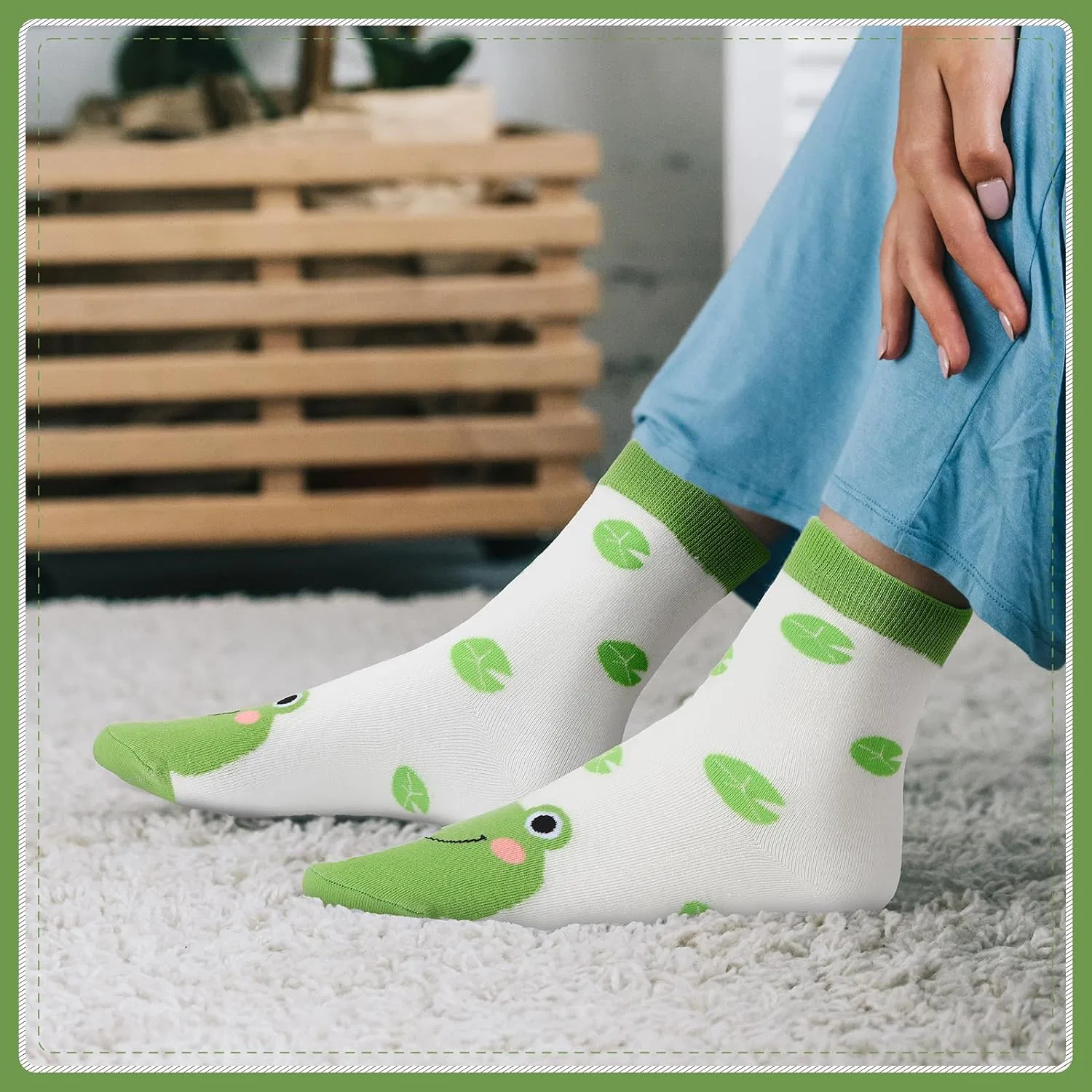 Подарочный набор ViEinkaufen Frog Lover с сумкой-шоппером, косметичкой и носками (белый) Vieinkaufen — фото 3