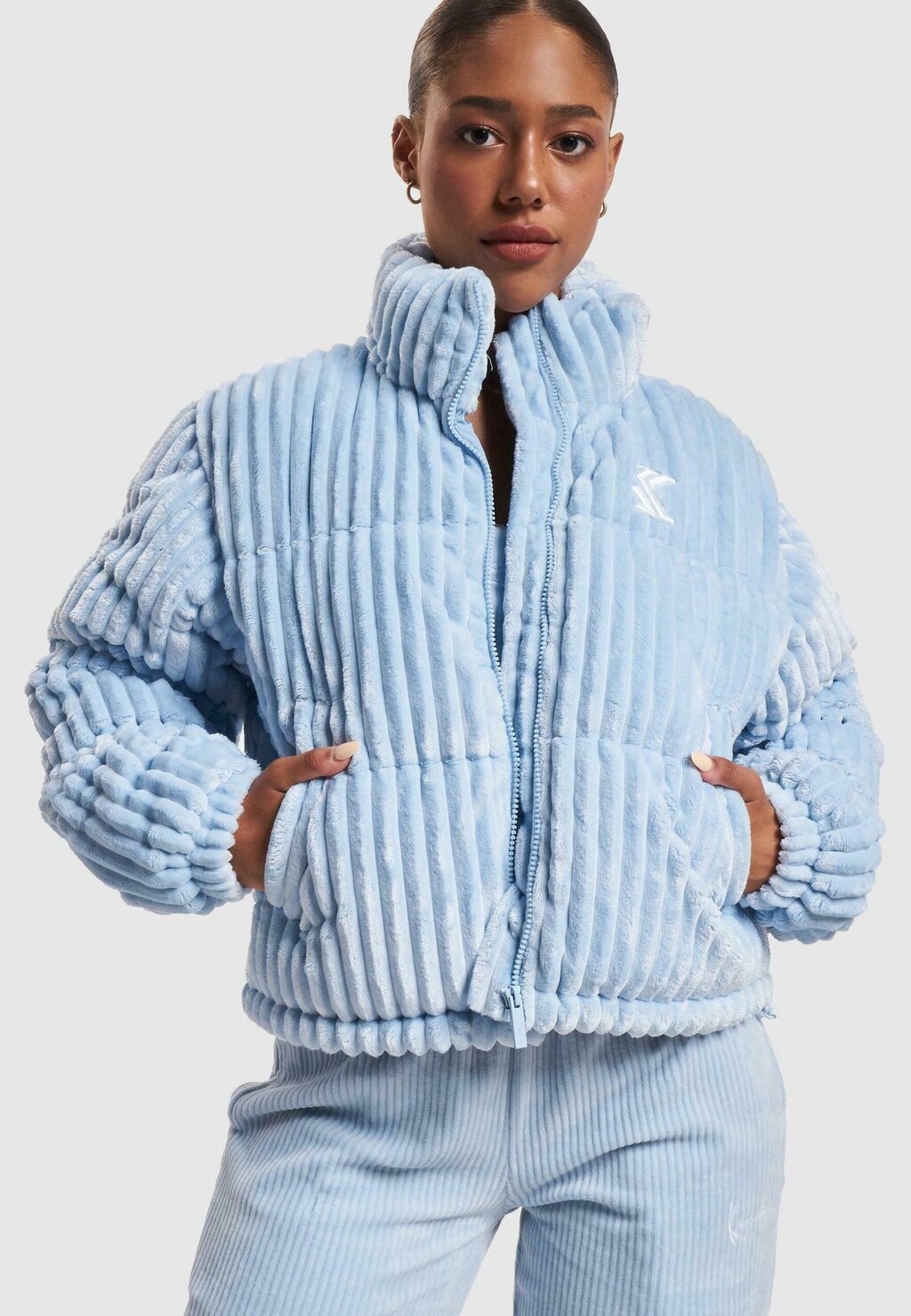 

Куртка зимняя OG FUZZY CORDUROY Karl Kani, голубой, Синий, Куртка зимняя OG FUZZY CORDUROY Karl Kani, голубой