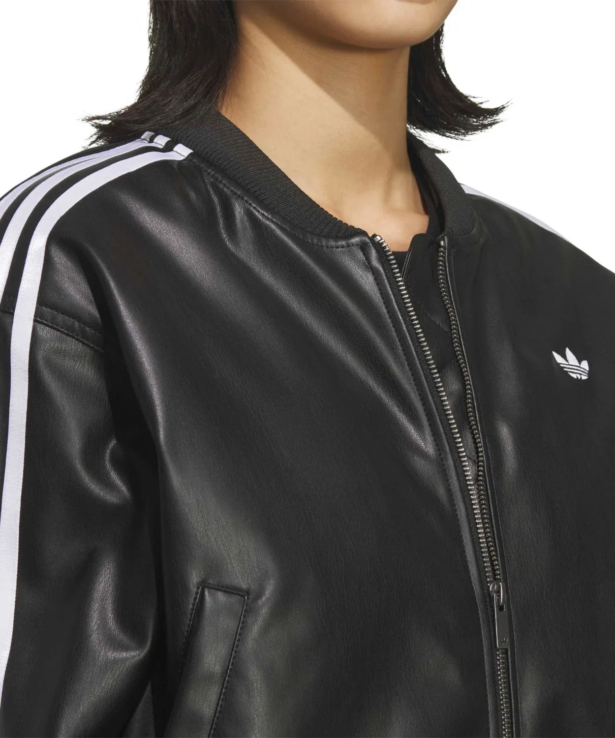 Куртка Adidas W PLEATHER JKT оверсайз из синтетической кожи, чёрная — фото 2