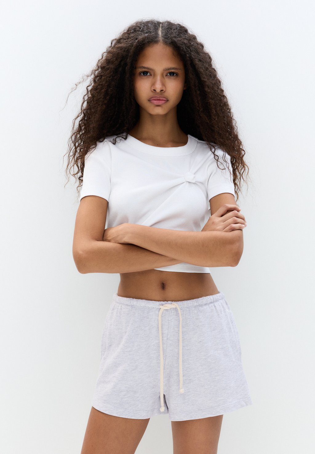 

Шорты Tracksuit bottoms PULL&BEAR, светло-серый