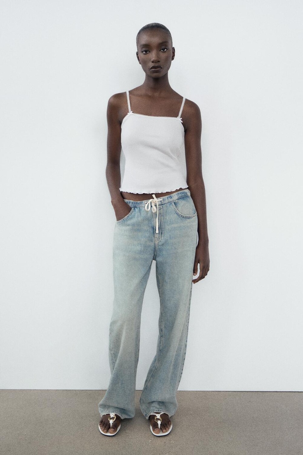 

Украшенные плоские сандалии-шлепанцы ZARA, белый