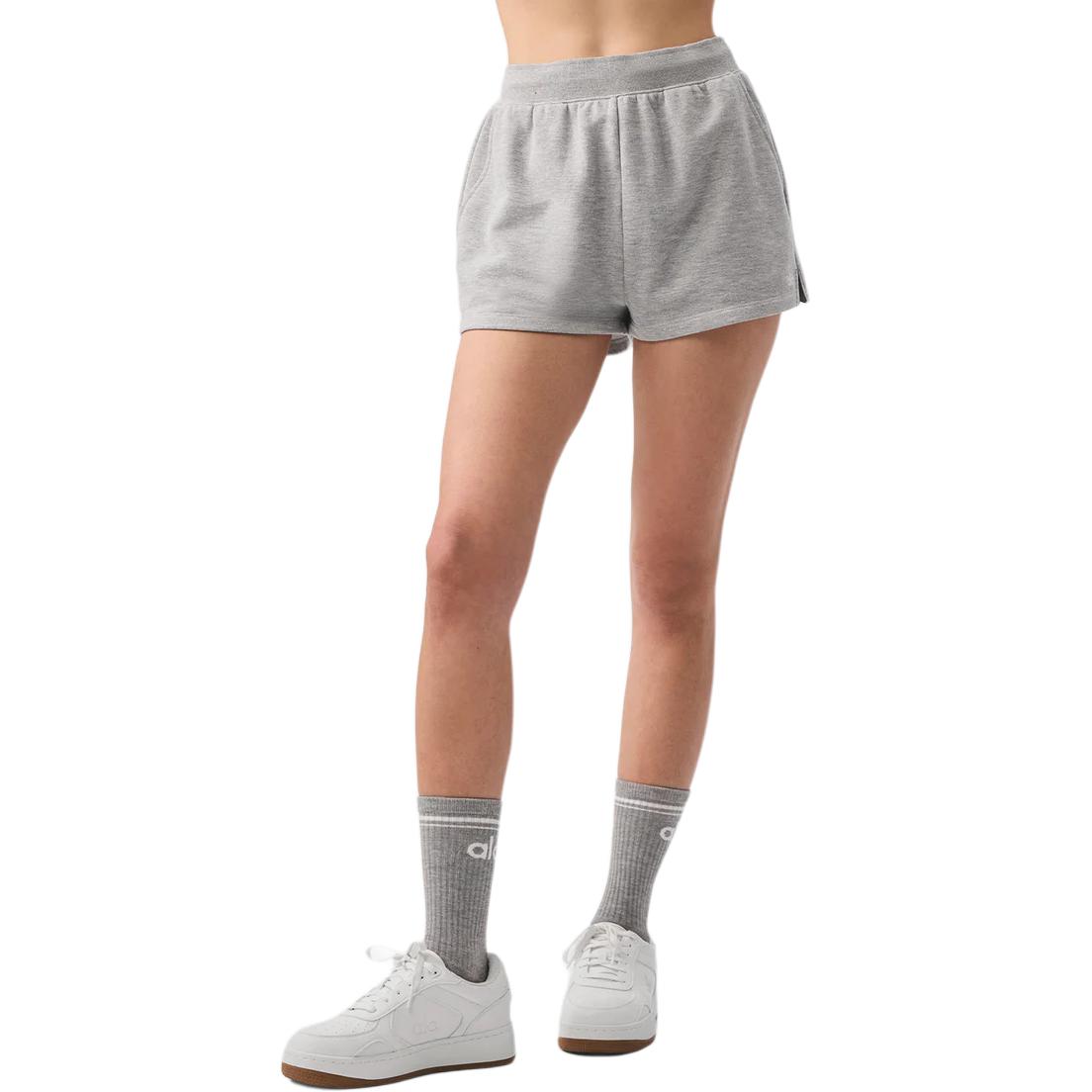 

Женские шорты Alo Yoga, серый