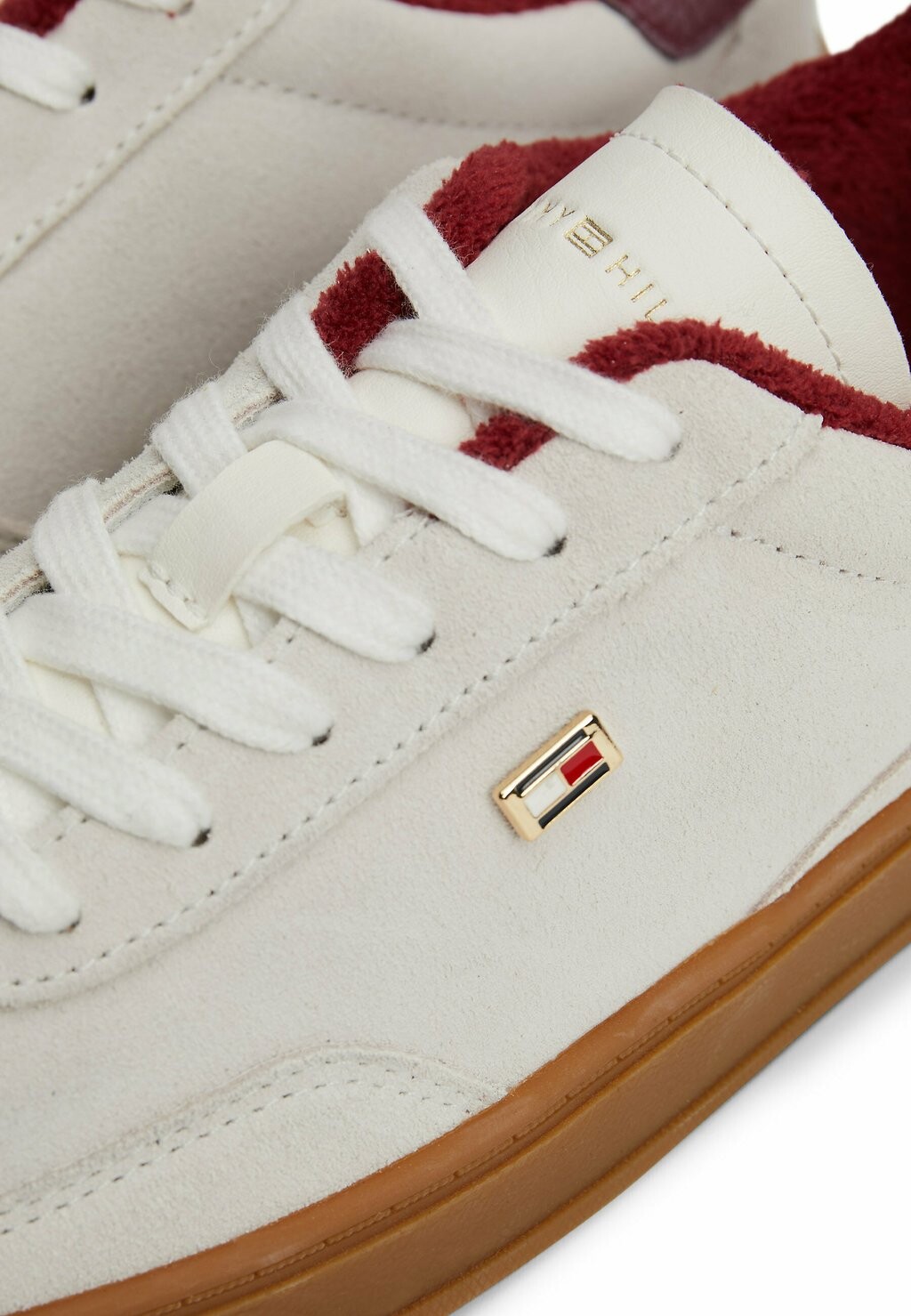 

Кроссовки на шнуровке HERITAGE COURT Tommy Hilfiger, белый