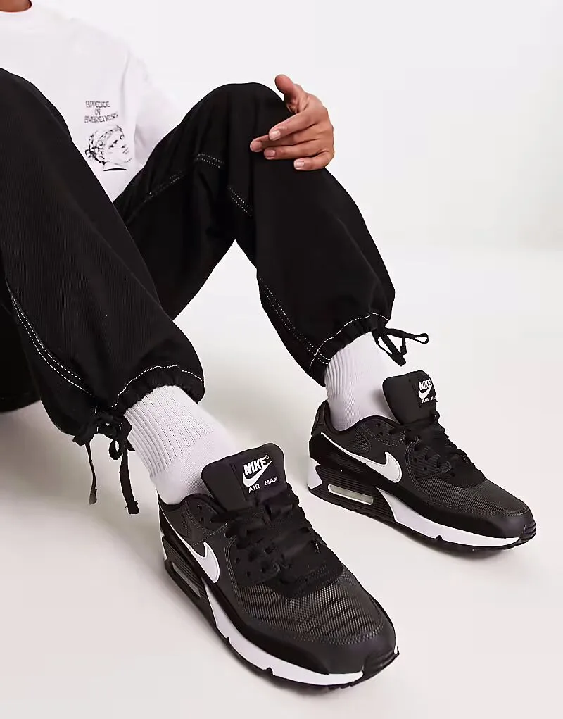 Кроссовки Nike Air Max 90 Recraft в черно-белом цвете — фото 2