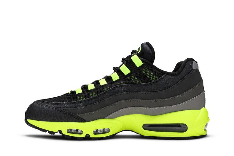 Кроссовки Nike Air Max 95 'Kiss My Airs - Black Volt', черный — фото 4