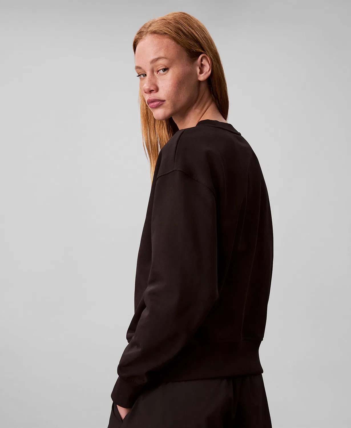 Толстовка Calvin Klein черного цвета — фото 3
