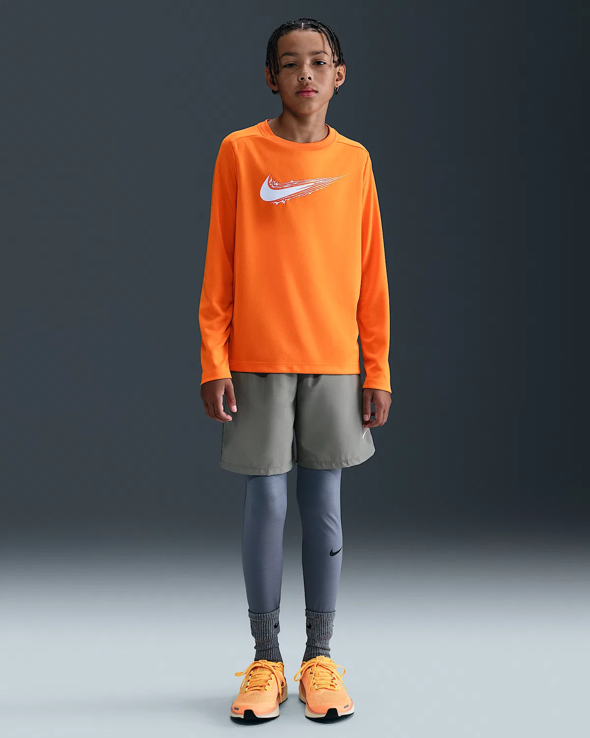 Большой детский (мальчиковый) длинный рукав Dri-FIT Nike Multi, Bright Ceramic/White — фото 4