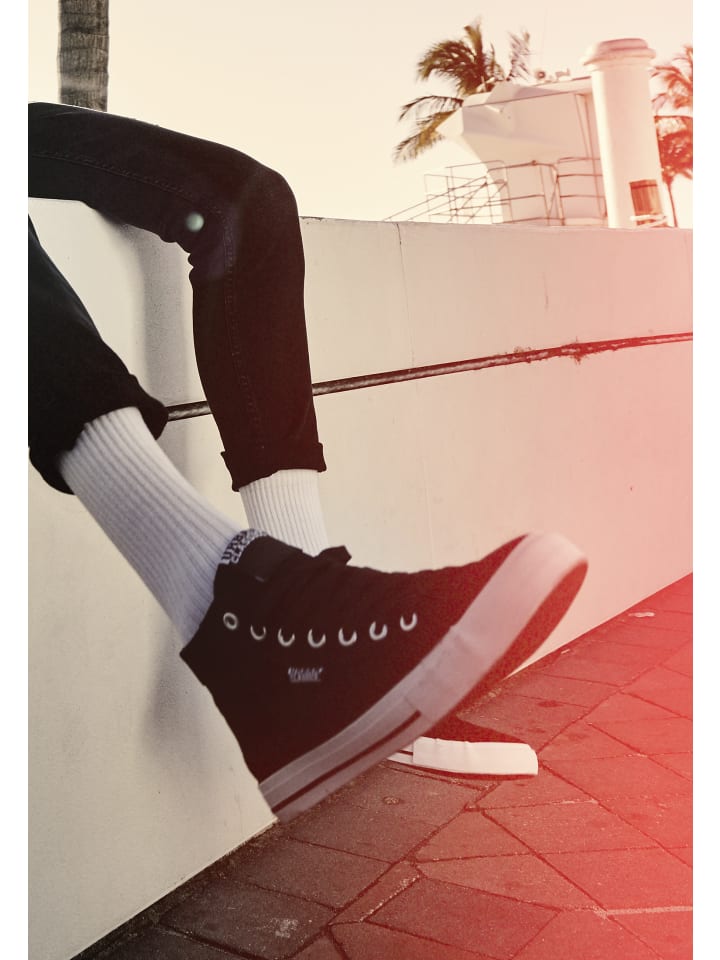 

Кроссовки на шнуровке Urban Classics, цвет black/white