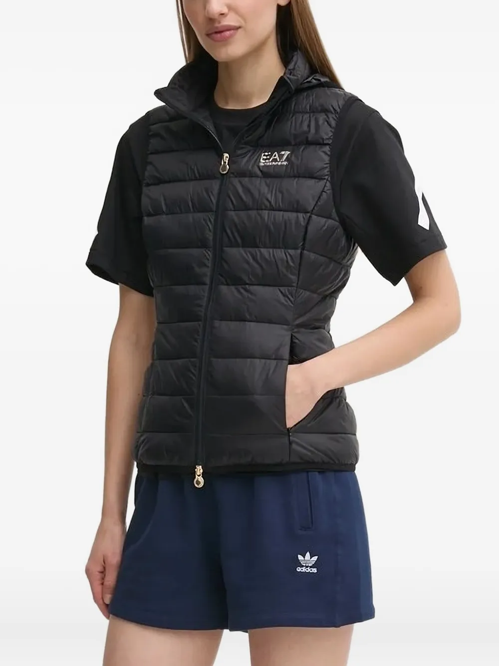 

Стеганый жилет с капюшоном Ea7 Emporio Armani, черный