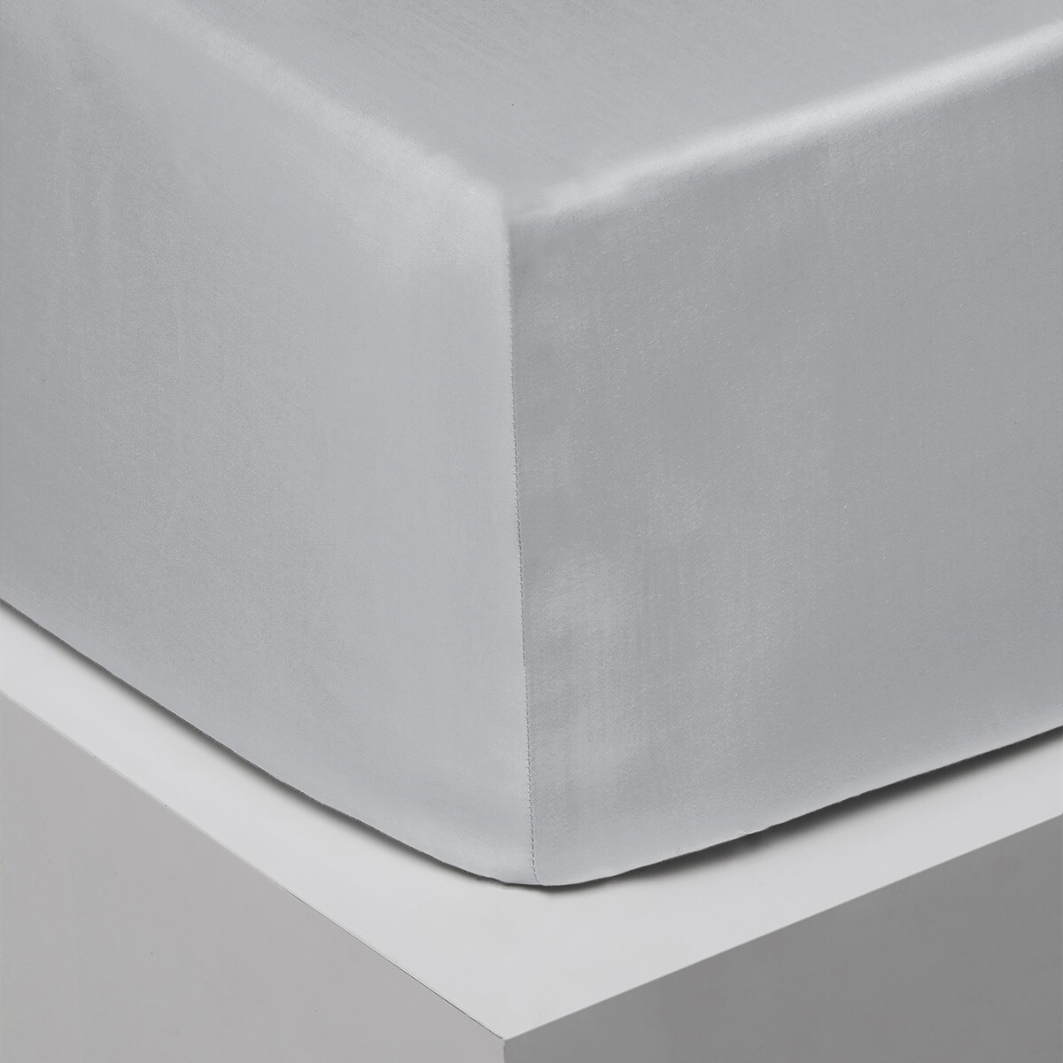 

Простыня на подгонке из базового сатина из египетского хлопка Home Concept, жемчуг