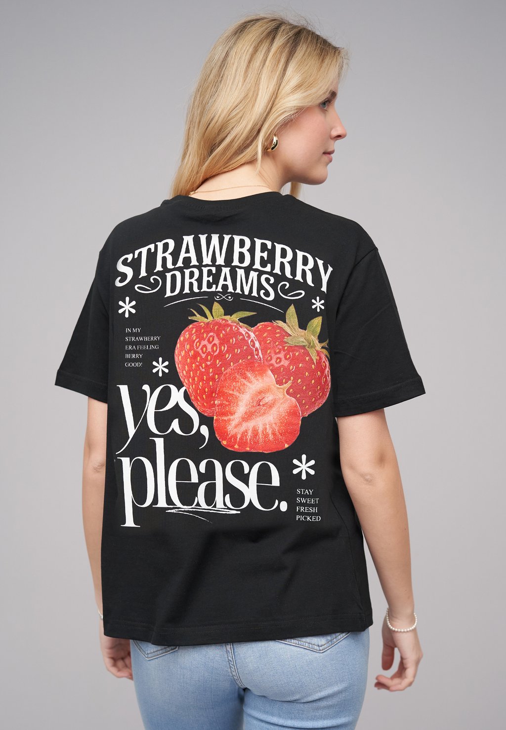 

Футболка с принтом STRAWBERRY Cloud 5ive, черный