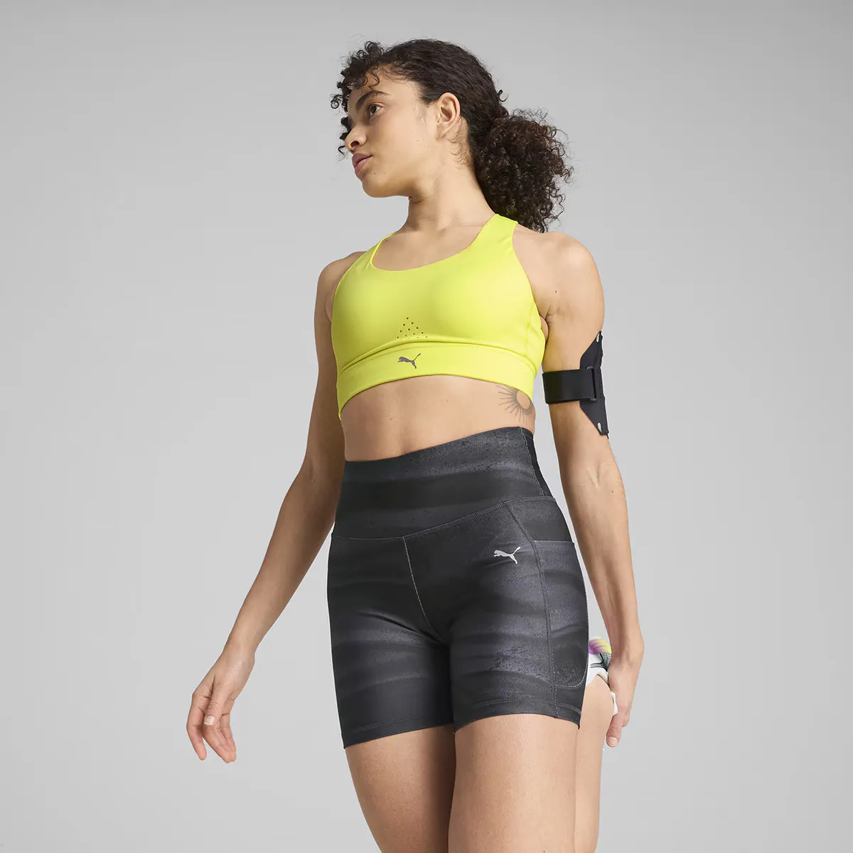 

Женский спортивный бюстгальтер Puma PWRbreathe RUN BRA, желтый