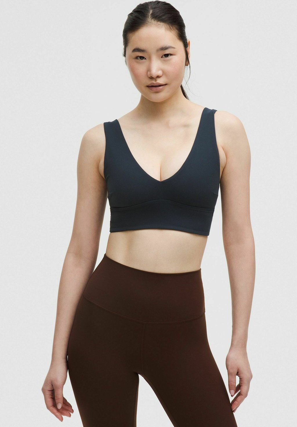 

Спортивный бюстгальтер средней поддержки ALIGN V-NECK C/D lululemon, темно-синий