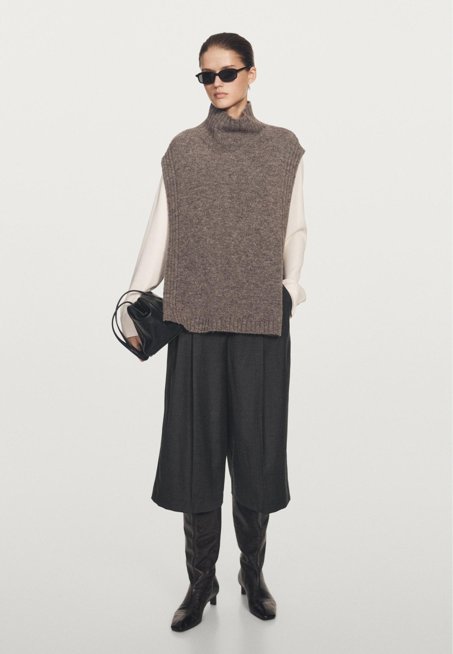 

Джемпер Massimo Dutti SLEEVELESS HIGH NECK SWEATER, Beige