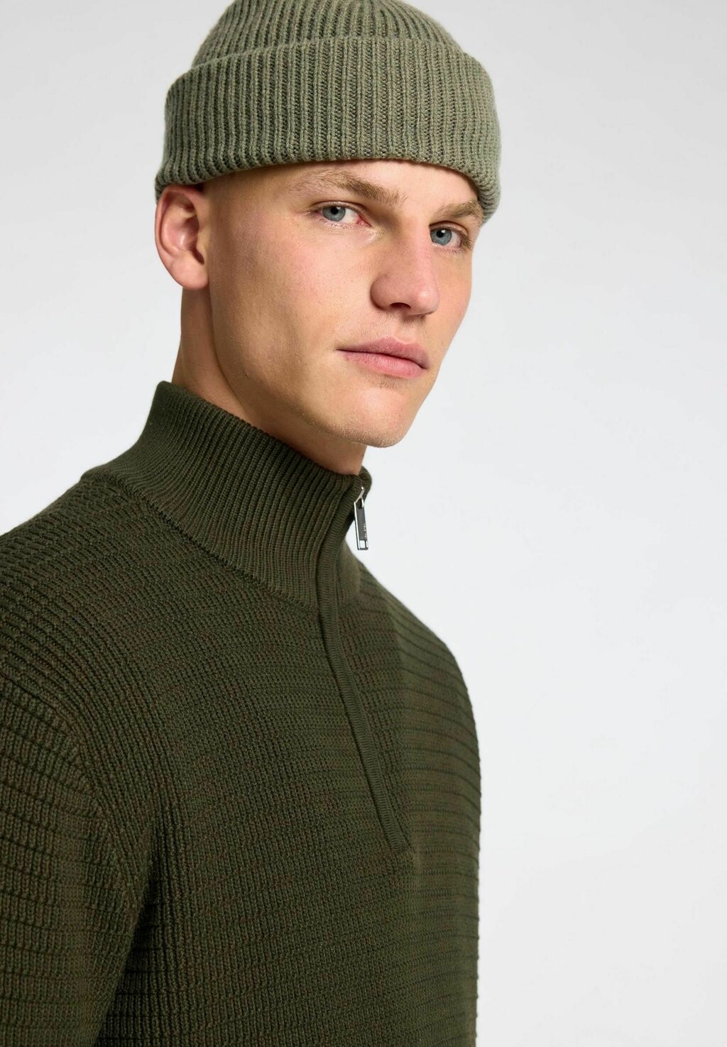 

Шапка Selected Homme, хаки