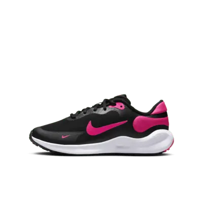 

Кроссовки Nike Revolution 7, цвет Black/White/Hyper Pink