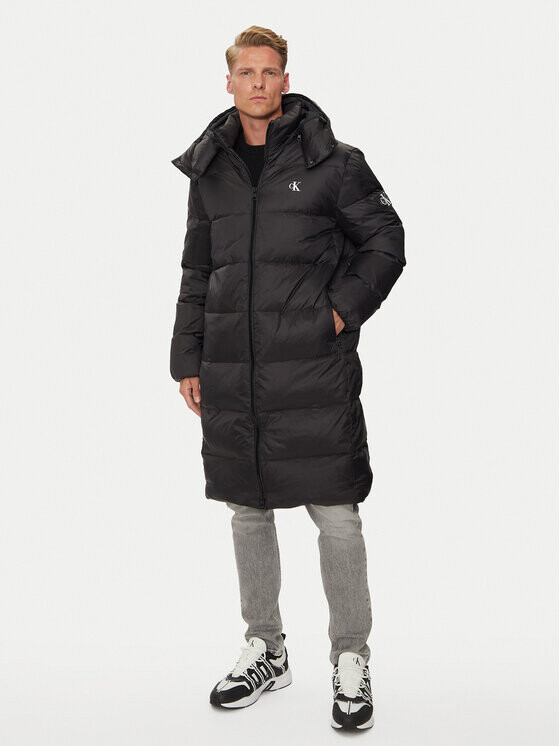 

Пуховик стандартного кроя Calvin Klein Jeans, черный