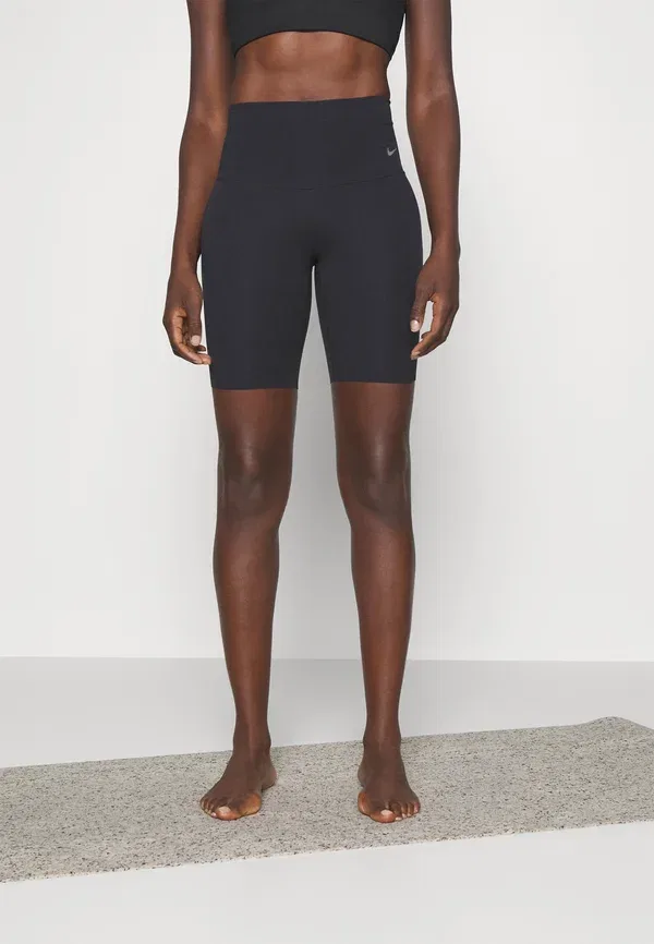 Леггинсы Nike Performance Zenvy 8in Short, черный — фото 3