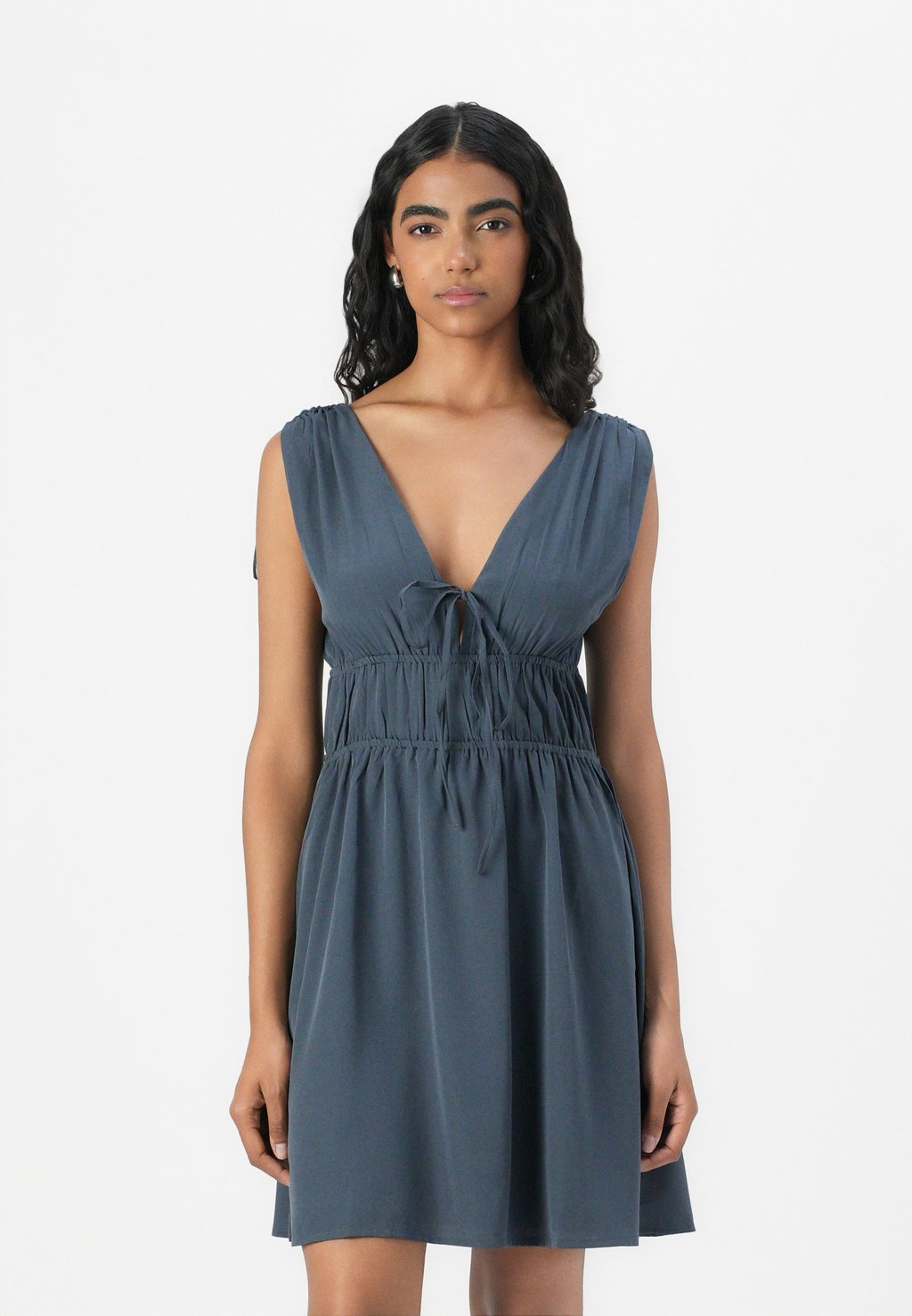 

Повседневное платье ONLFELINE LIFE V NECK DRESS ONLY, темно-синий