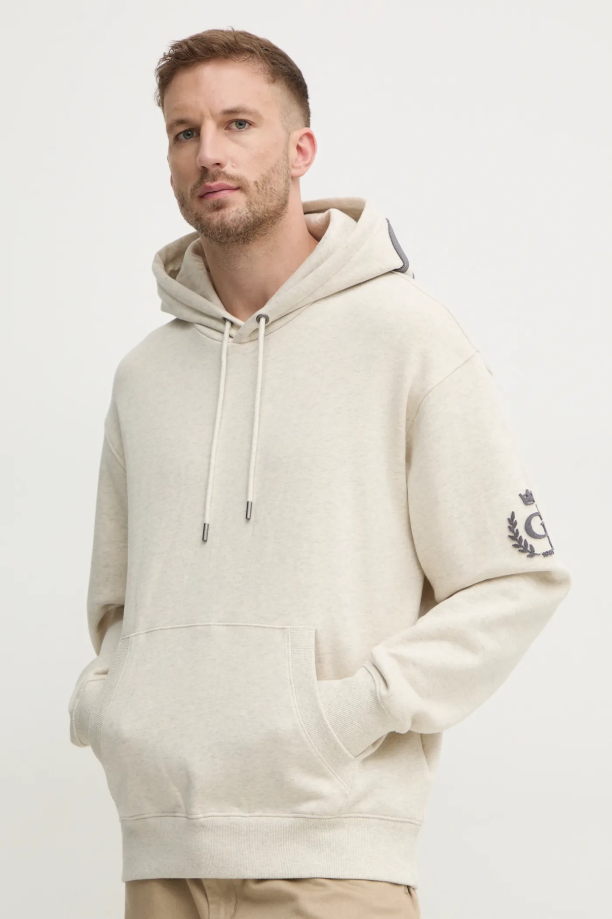 

Толстовка Guess, бежевый