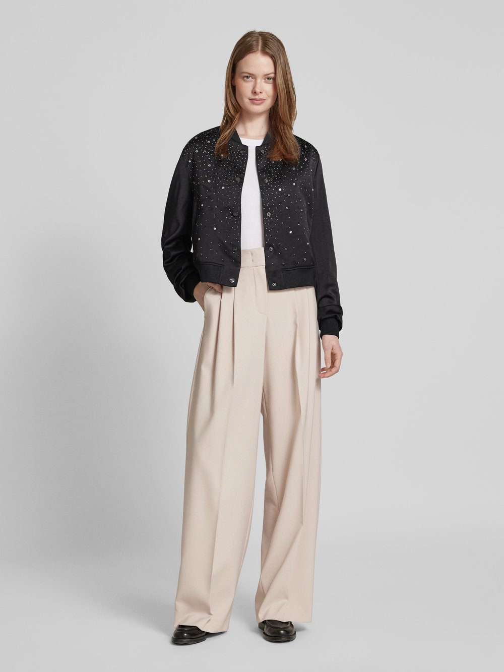 

Куртка-бомбер с отделкой стразами DKNY, черный