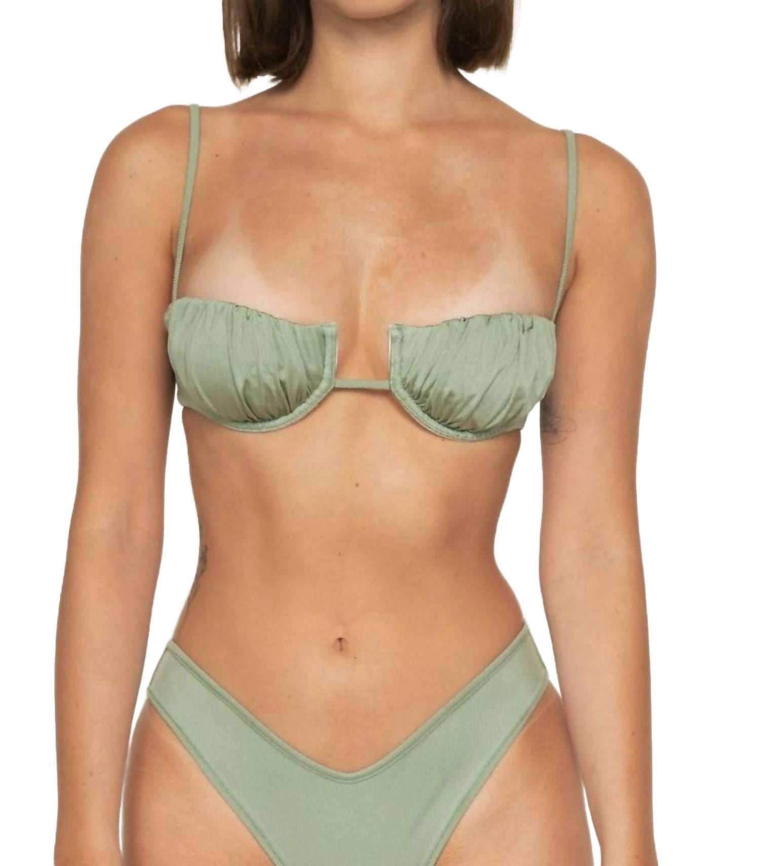 

Бикини-топ «Petal» в рубчик зеленого цвета Montce, Sage Green Rib, Зеленый, Бикини-топ «Petal» в рубчик зеленого цвета Montce, Sage Green Rib