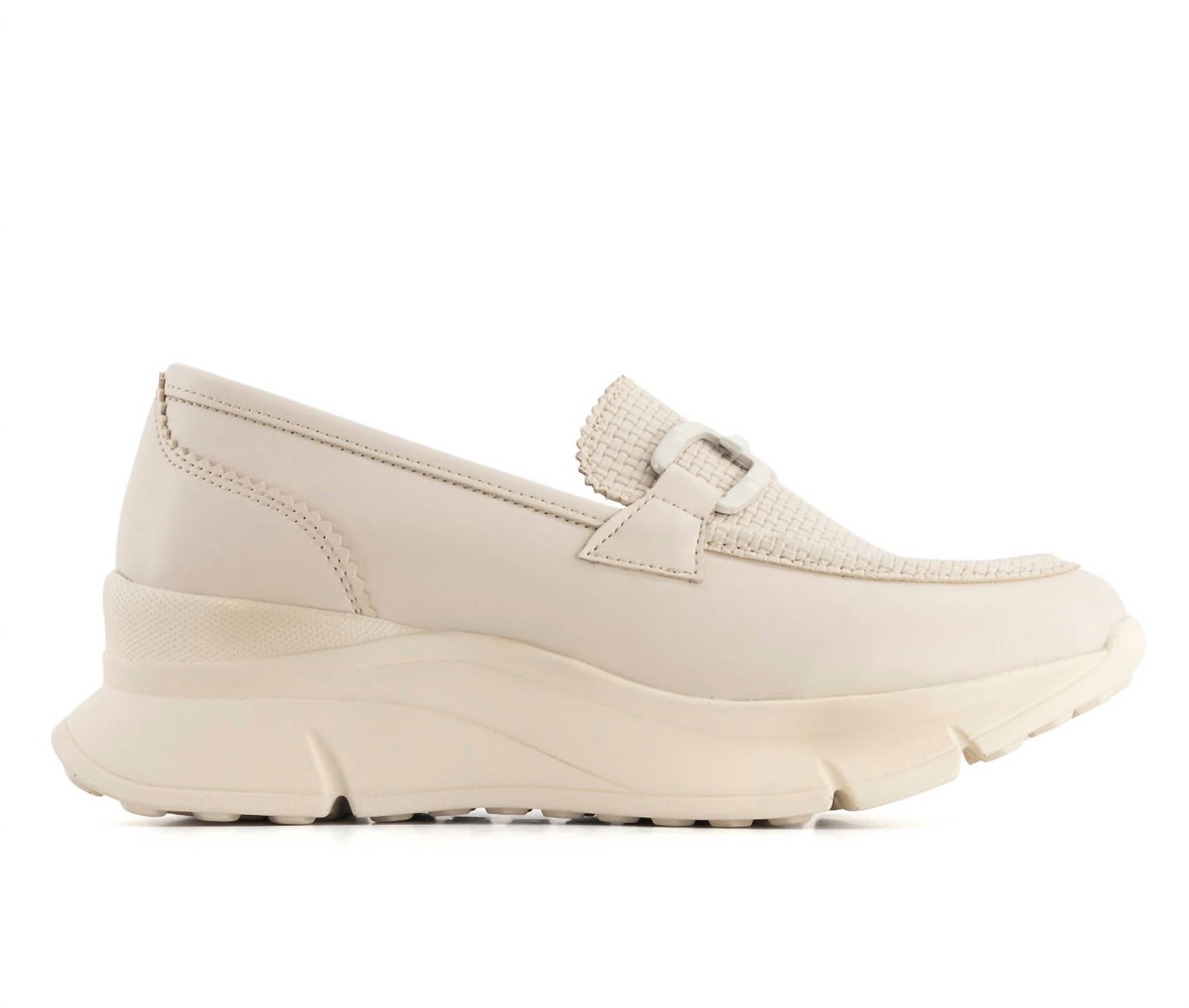 Женские лоферы Penny с массивной подошвой в цвете off-white Andrea