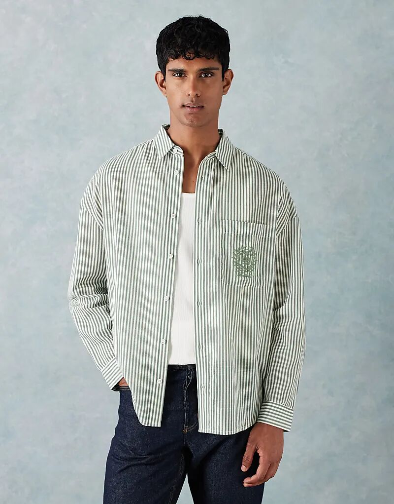 

Рубашка свободного кроя ASOS DESIGN в зеленую полоску с вышивкой на груди