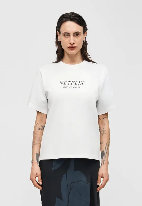 

Классическая футболка с принтом и надписью. Victoria Beckham, White, Белый, Классическая футболка с принтом и надписью. Victoria Beckham, White