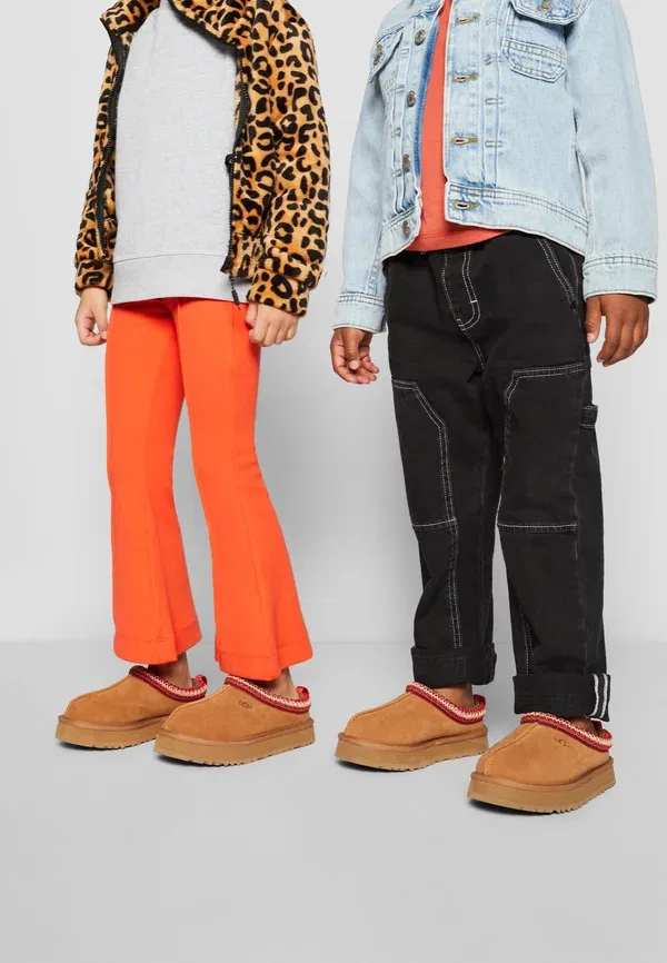 Тапочки Ugg Tazz, каштановый — фото 4
