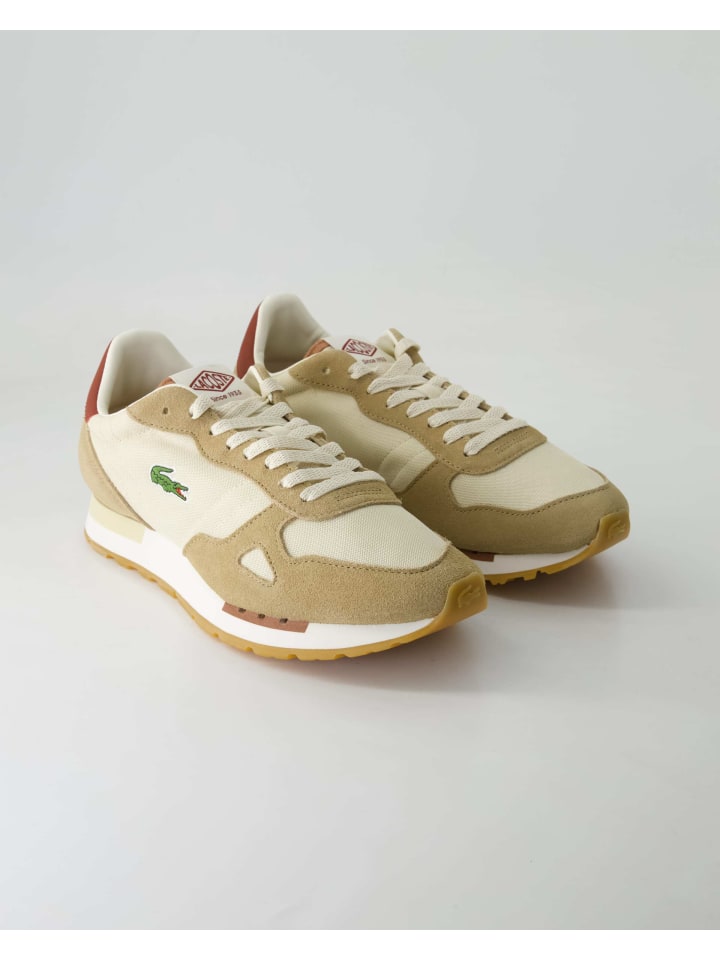 

Кроссовки на шнуровке Lacoste, бежевый