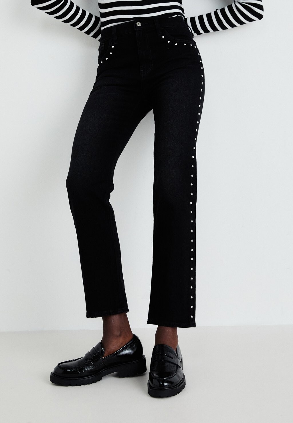 

Джинсы прямого кроя STUDDED HETFORD GAP, черный