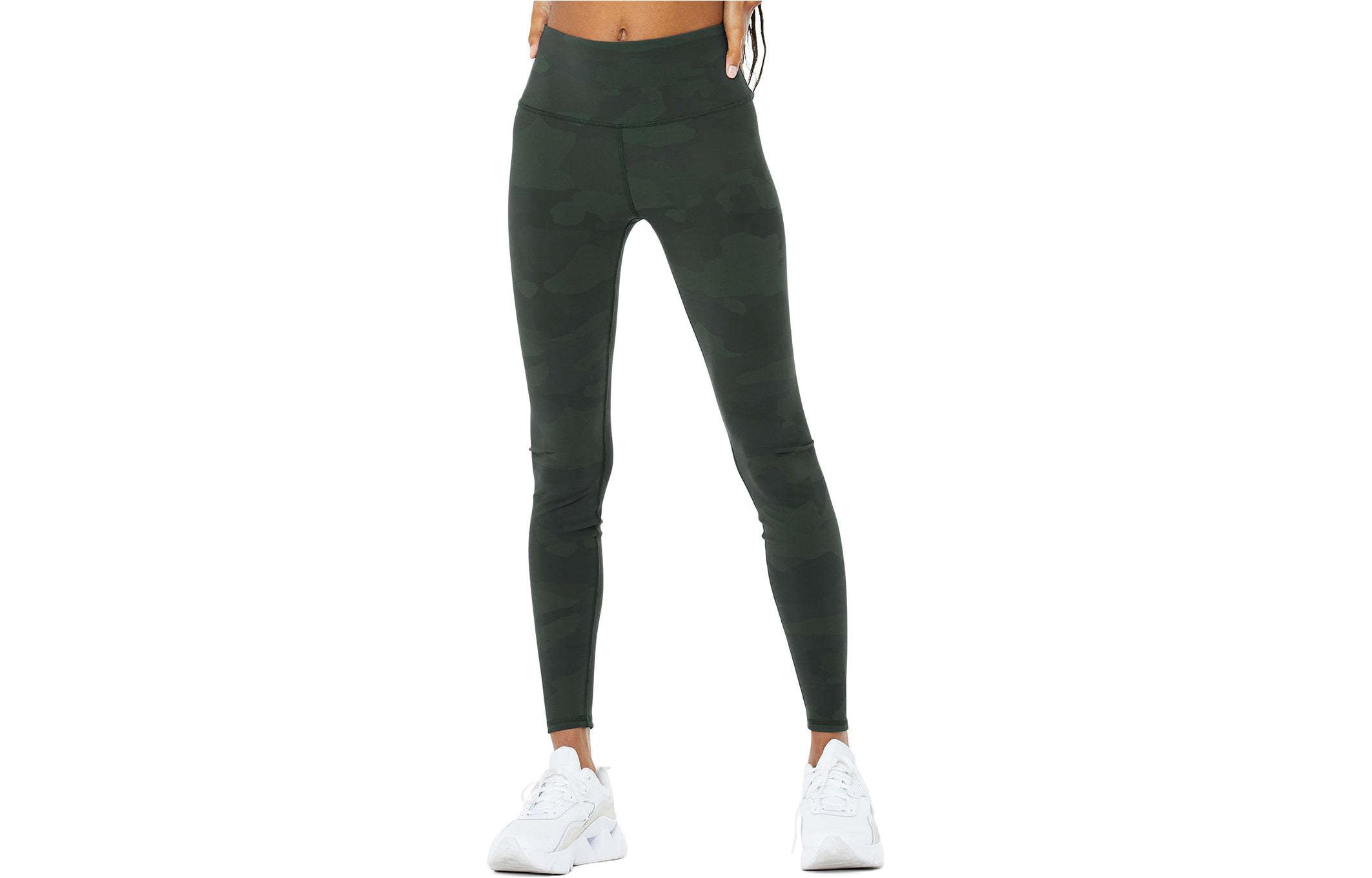 

Брюки женские Alo Yoga, Black Camouflage/Black Camouflage