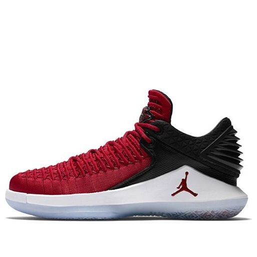 

Кроссовки 32 низкие Air Jordan, красный