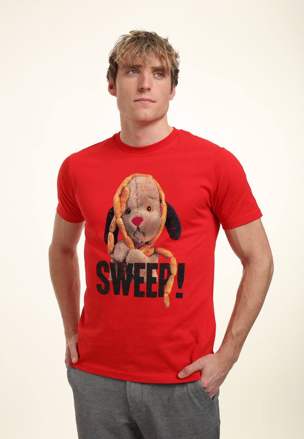 

Футболка с принтом SOOTY SAUSAGES SWEEP DISTRESSED Henry Tiger, красный