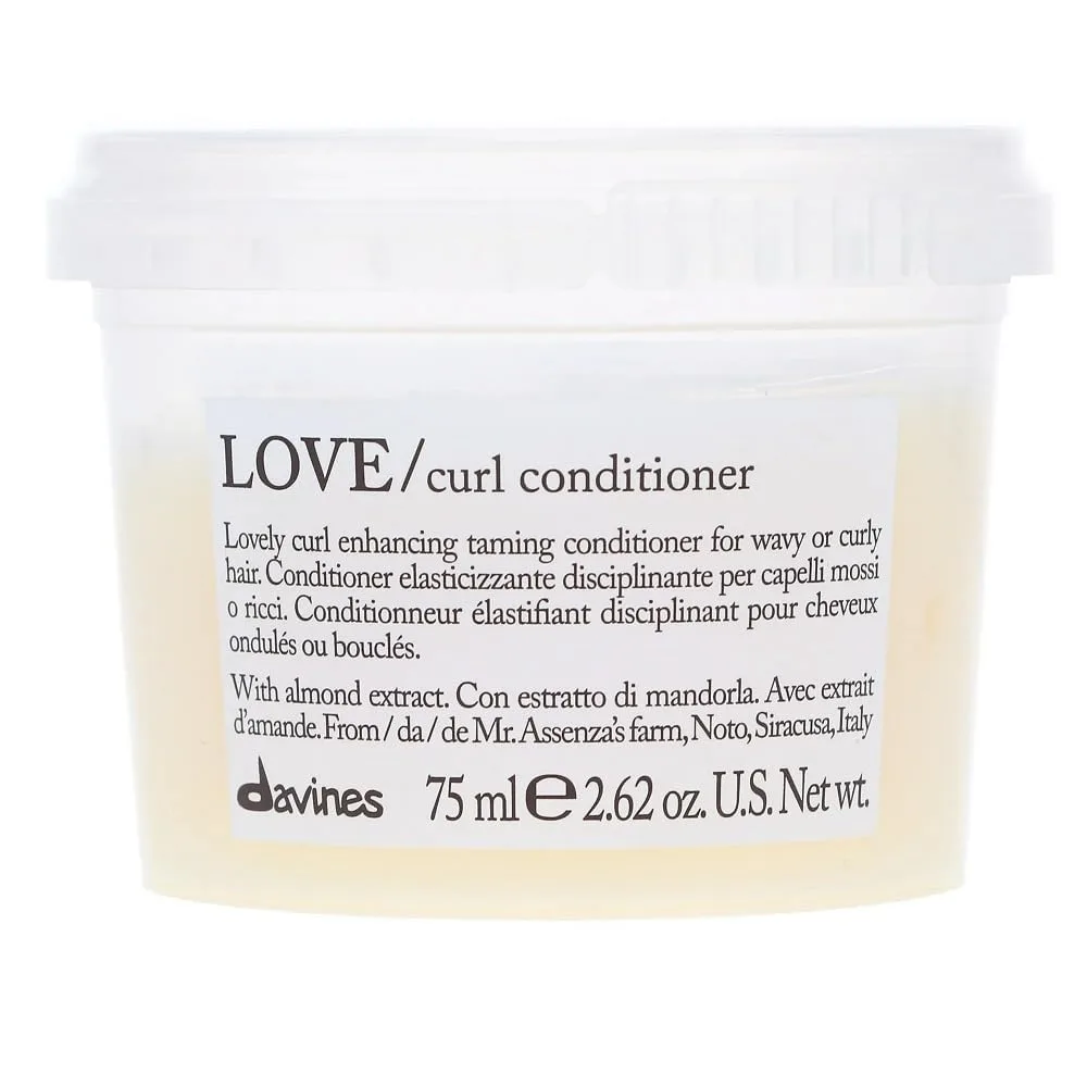 Кондиционер для кудрявых волос Davines LOVE Curl Conditioner: улучшает состояние и контролирует кудрявые и волнистые волосы, придает им невесомый объем и мягкость. 77, 5 мл (.)