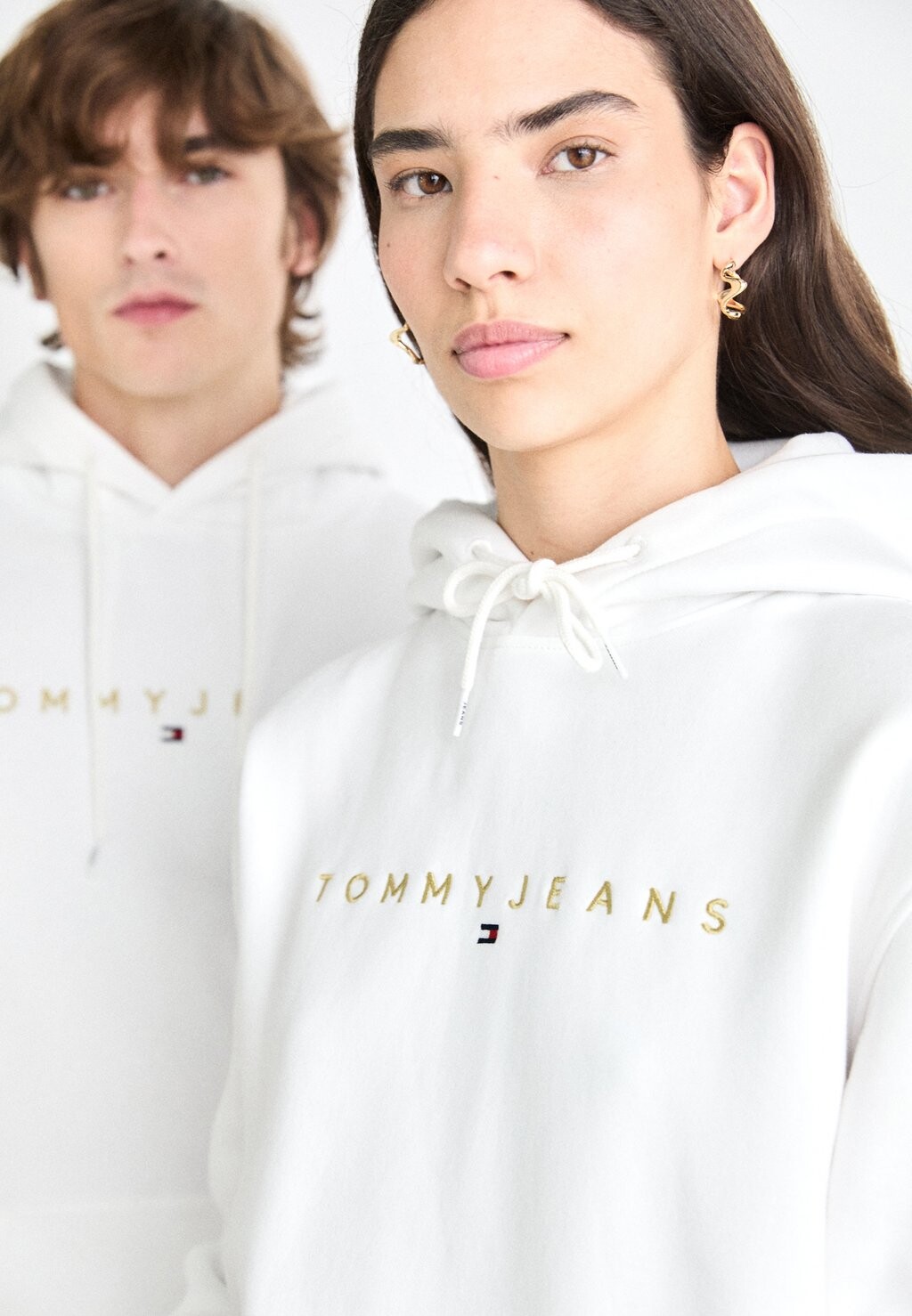 

Толстовка с капюшоном LINEAR HOOD UNISEX Tommy Jeans, белый