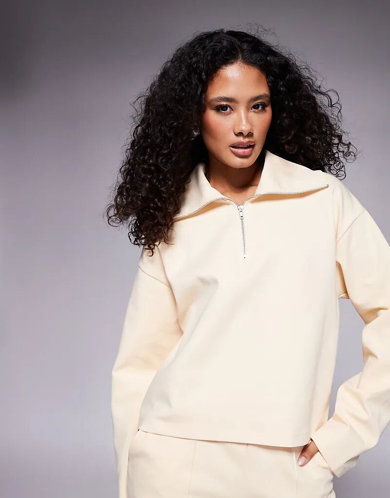 

Топ ASOS DESIGN интерлок с застежкой-молнией на половину длины, цвета пахты — часть комплекта