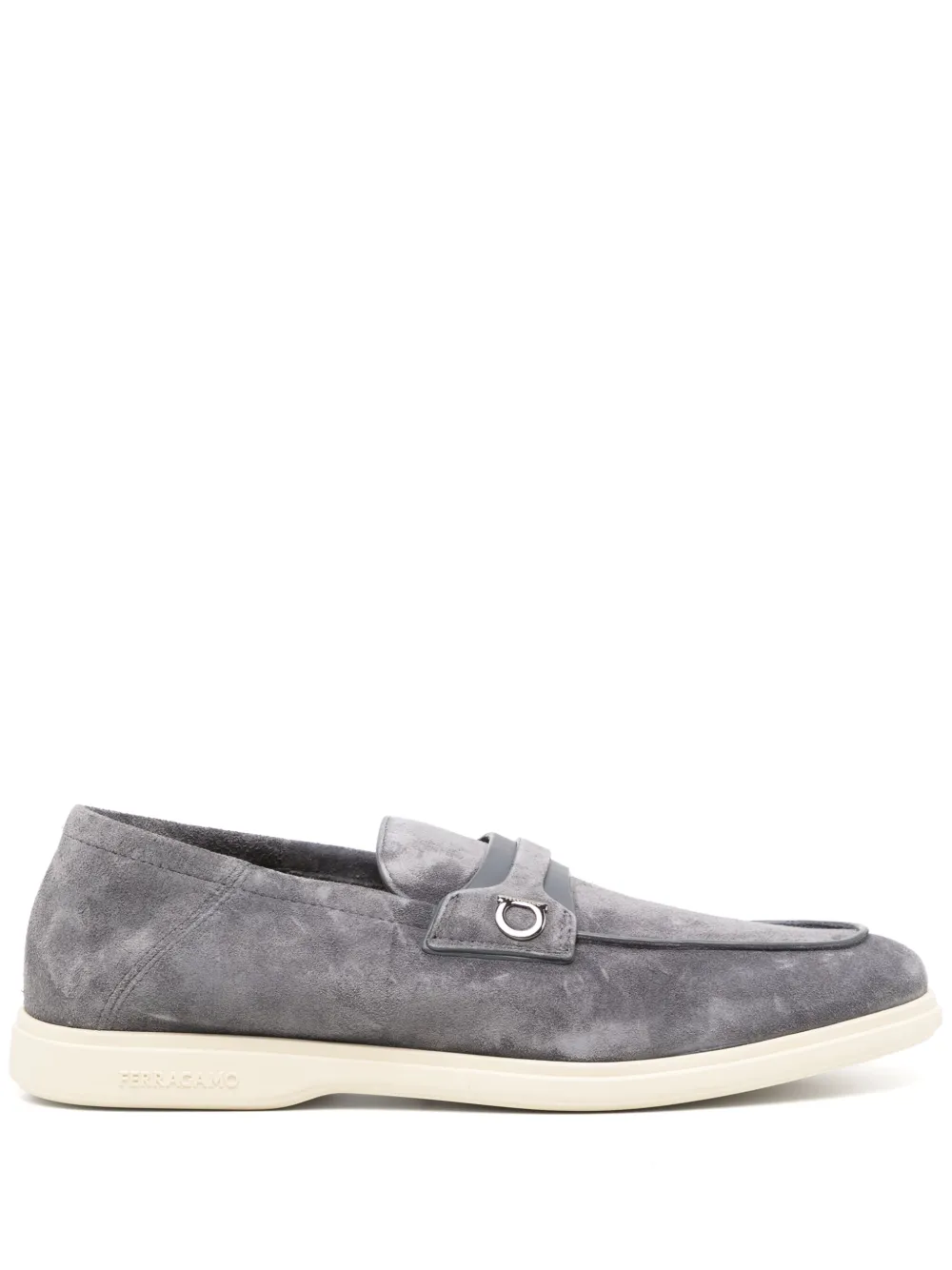 

Замшевые лоферы Ferragamo, серый