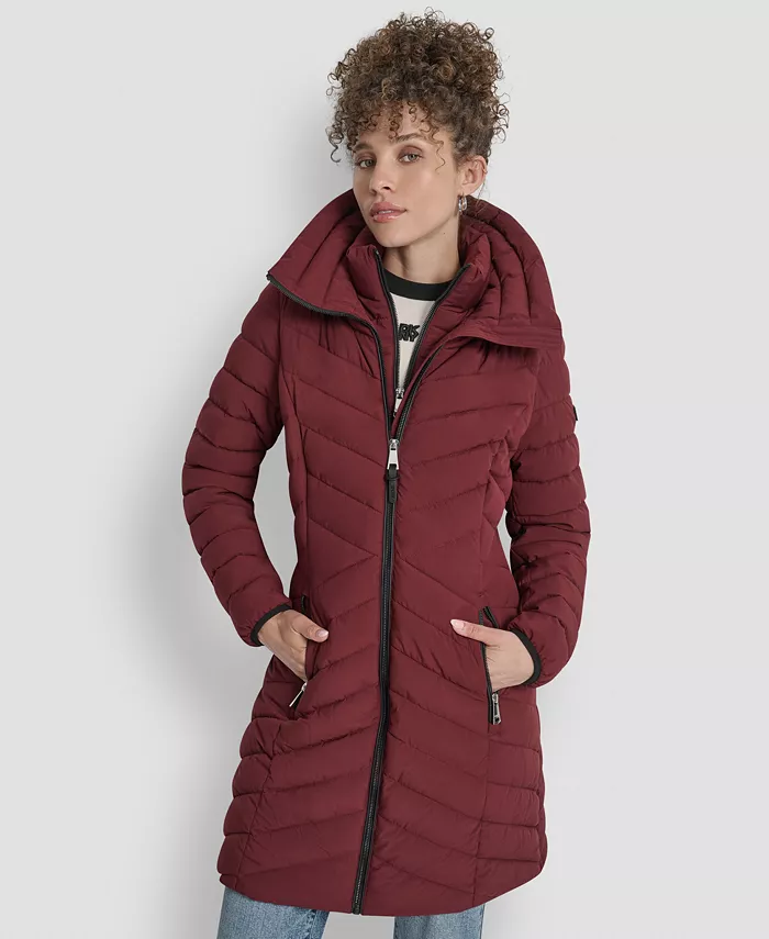 

Женское стеганое пальто с комбинацией карманов DKNY, красный