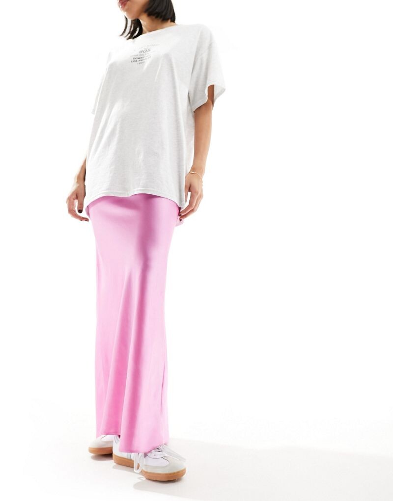 

Розовая атласная юбка макси со смещением ASOS DESIGN