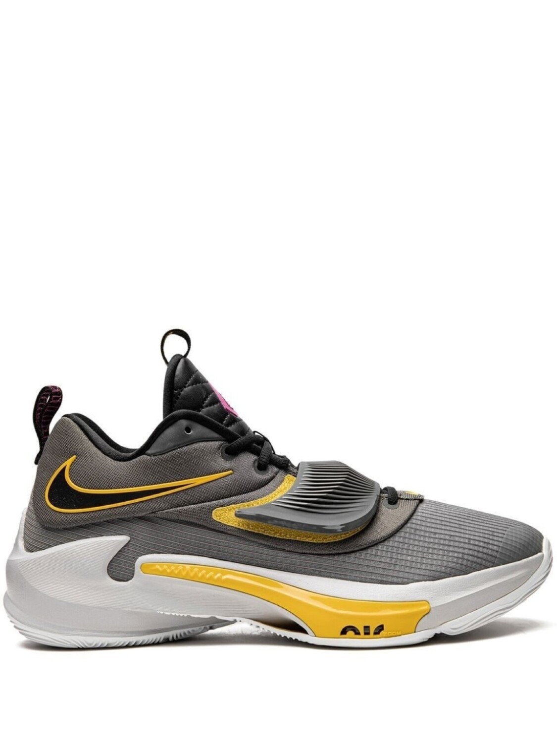

Nike высокие кроссовки Zoom Freak 3, серый