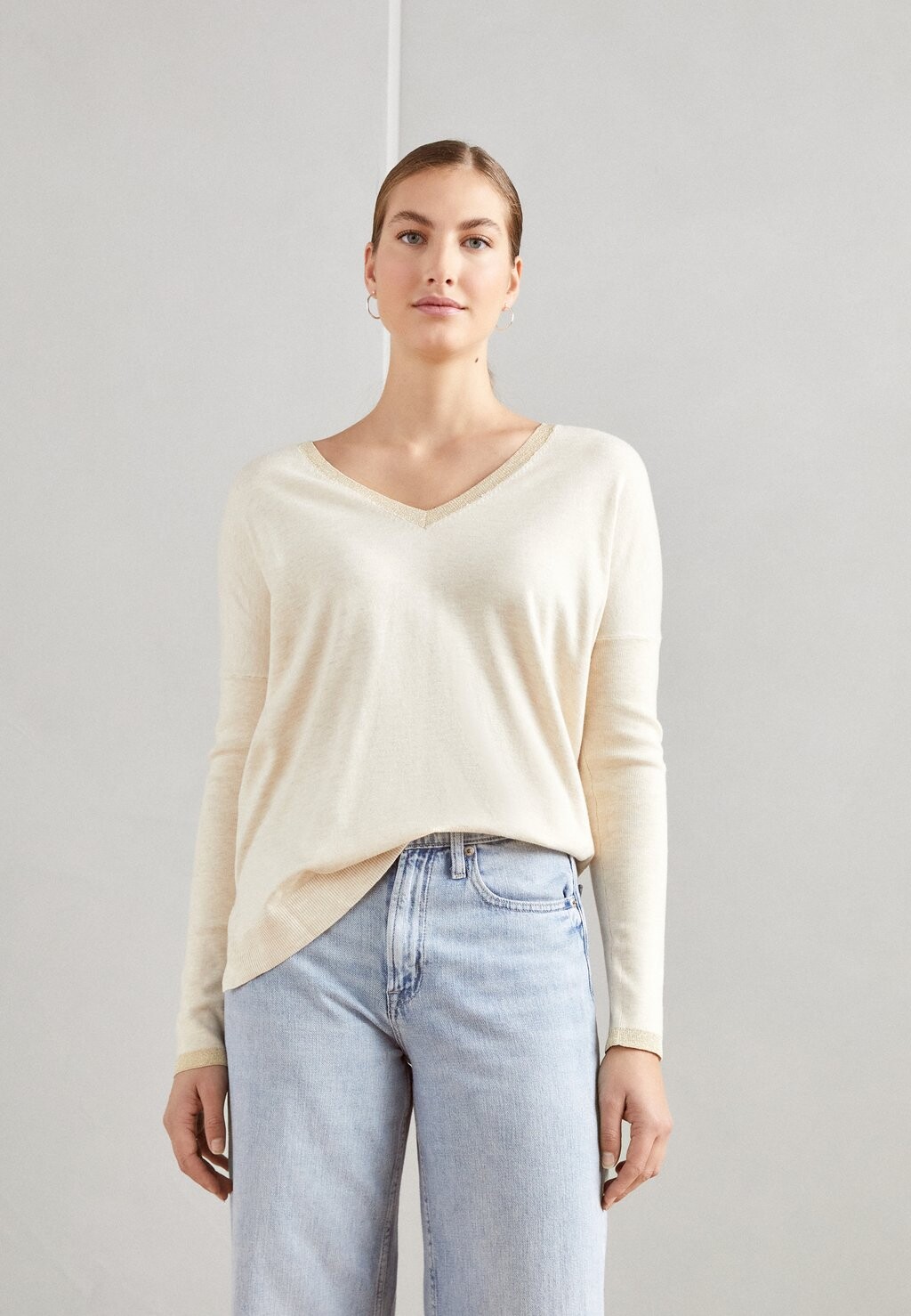 

Свитшот Anna Field, цвет off white