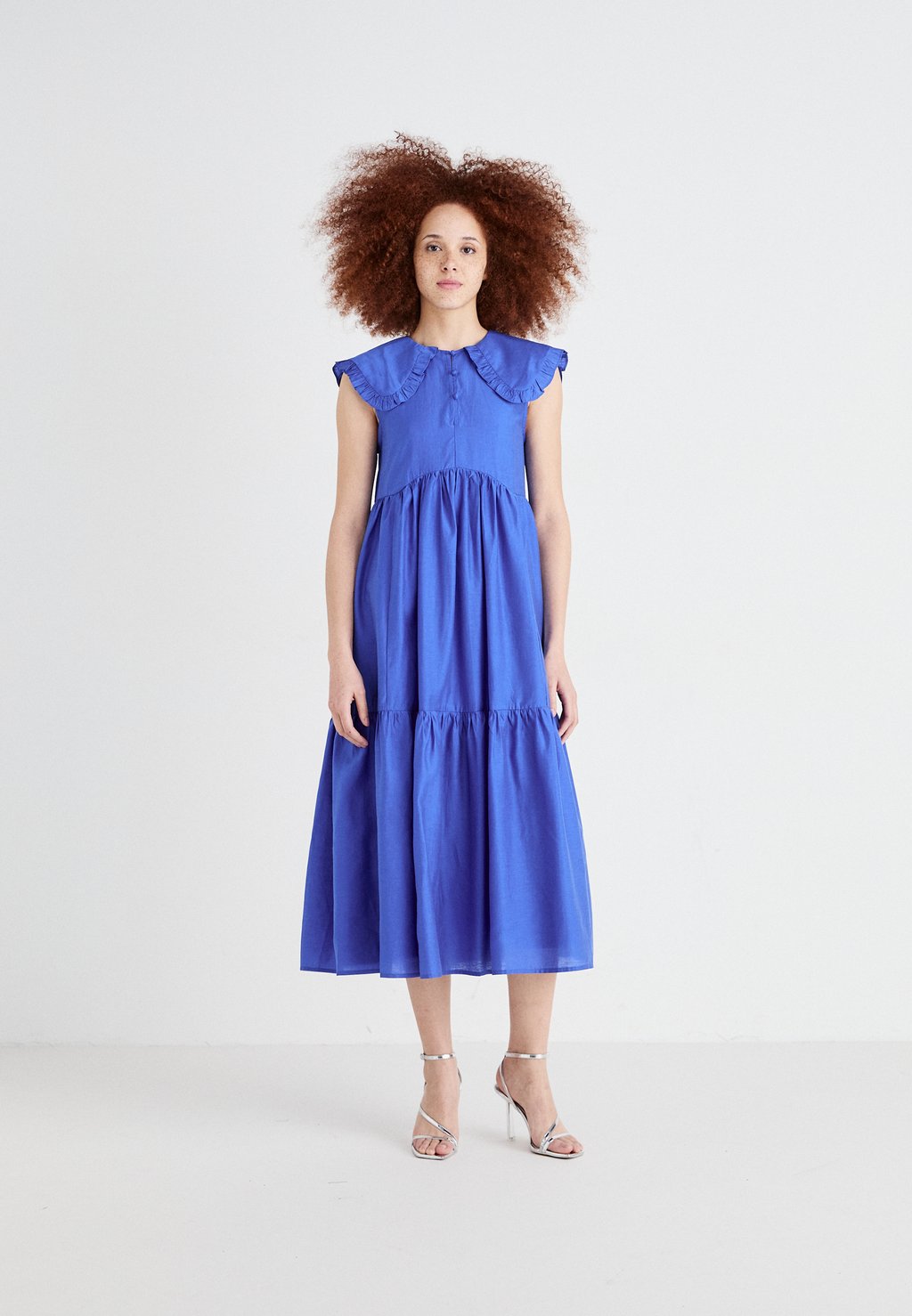 

Повседневное платье TIDE WHISPER MIDI DRESS Sister Jane, синий