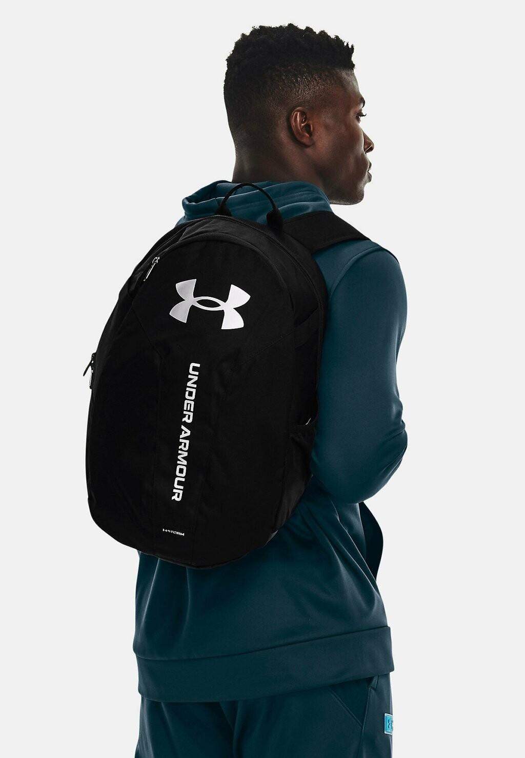 

Рюкзак UA HUSTLE LITE Under Armour, черный