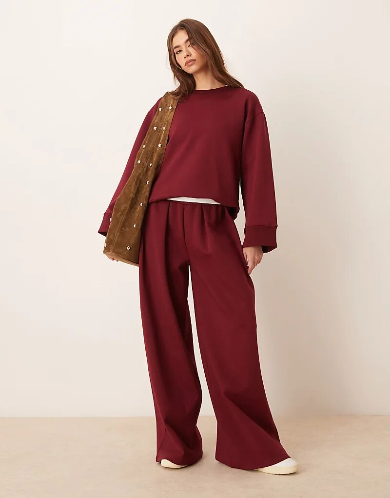 

Брюки интерлок ASOS DESIGN очень широкого кроя бордового цвета — часть комплекта